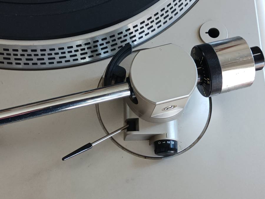 Sony PS T 1  Turntable - In good working condition.