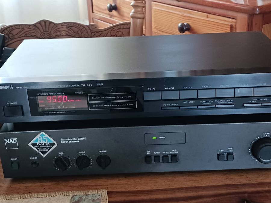Yamaha TX 400 vintage Tuner,Radio,Natural sound Stereo / Mono AM / FM