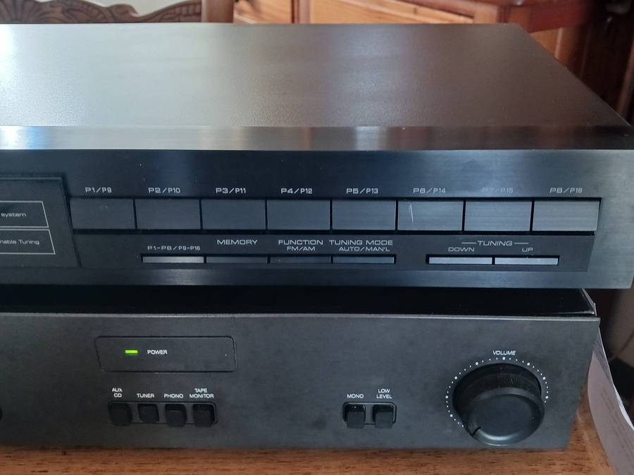 Yamaha TX 400 vintage Tuner,Radio,Natural sound Stereo / Mono AM / FM