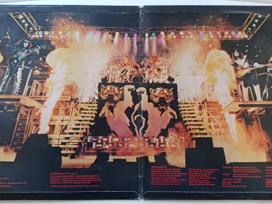 Kiss - Alive 11   ( scarce 1977 SA released LP )