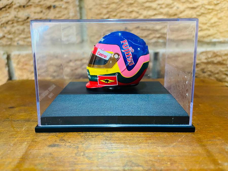 Formula One: Jacques Villeneuve Helmet (1998)