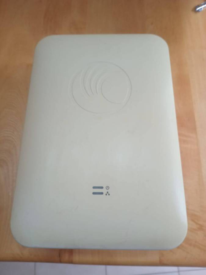 Cambium Networks cnPilot E500