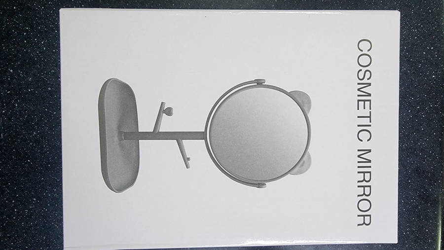 Cosmetic mirror