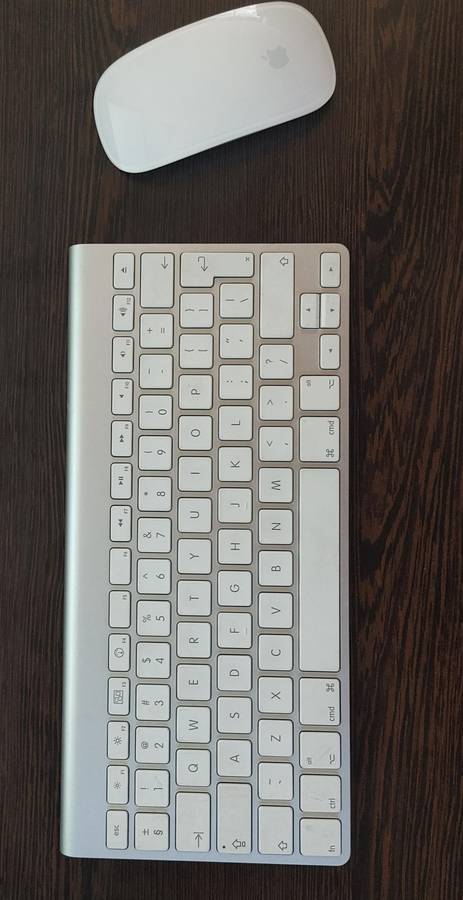 Original Apple Wireless Keyboard and Magic Mouse Combo