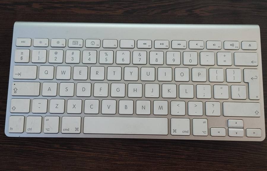 Original Apple Wireless Keyboard and Magic Mouse Combo