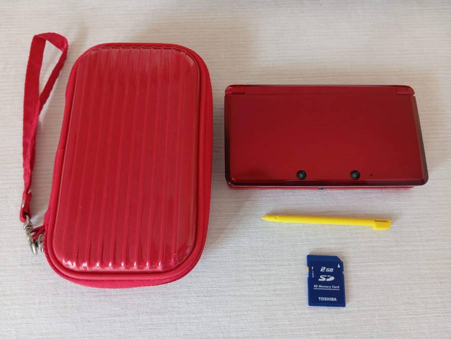 Nintendo 3DS Red Console With Original Charger