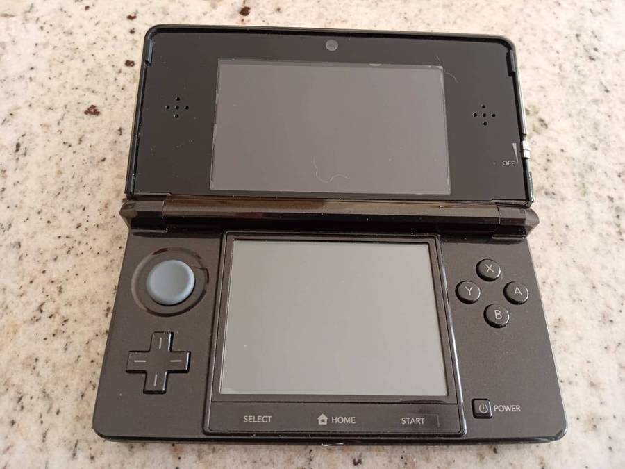 Nintendo 3ds console Black with memory card + Game Ghost Recon Shadow Wars