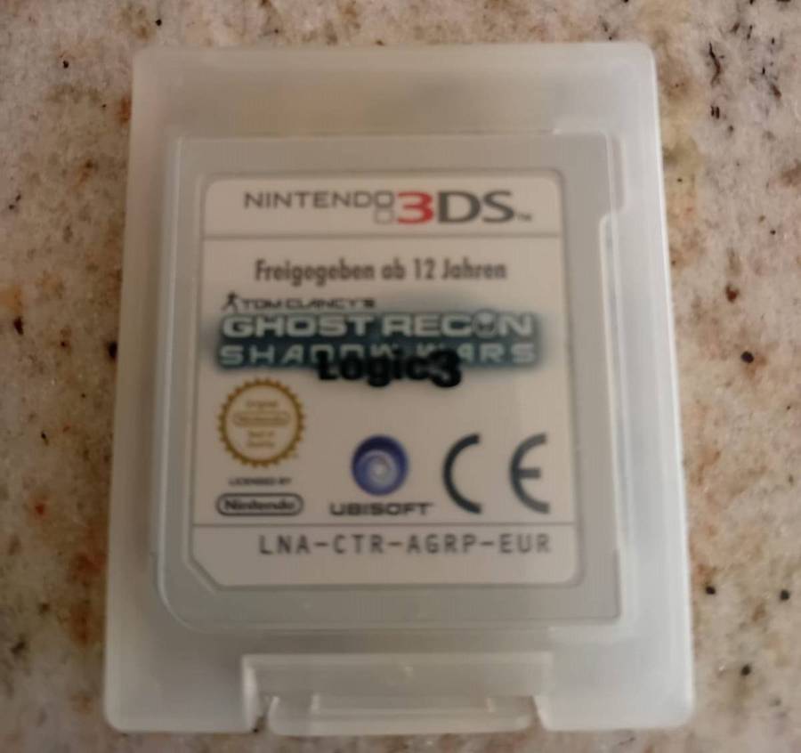 Nintendo 3ds console Black with memory card + Game Ghost Recon Shadow Wars