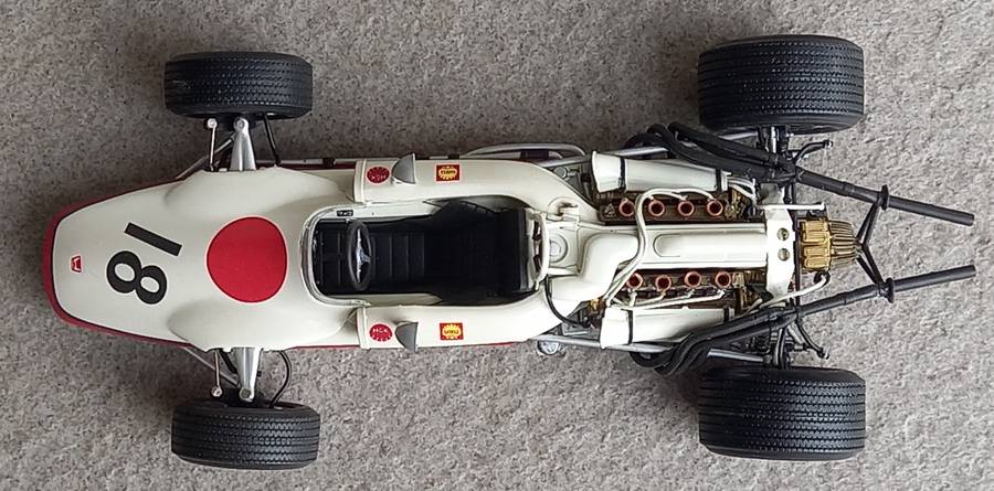 Honda RA302 - 1968 - Ebbro 1/20