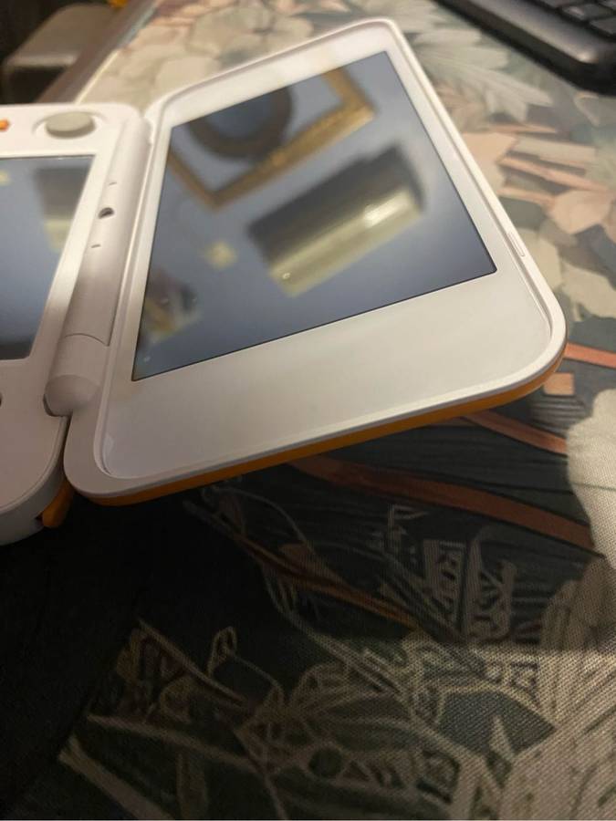 Nintendo 2DS XL Console and Pokemon Moon bundle