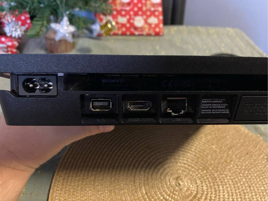 PlayStation 4 Slim 960GB Console