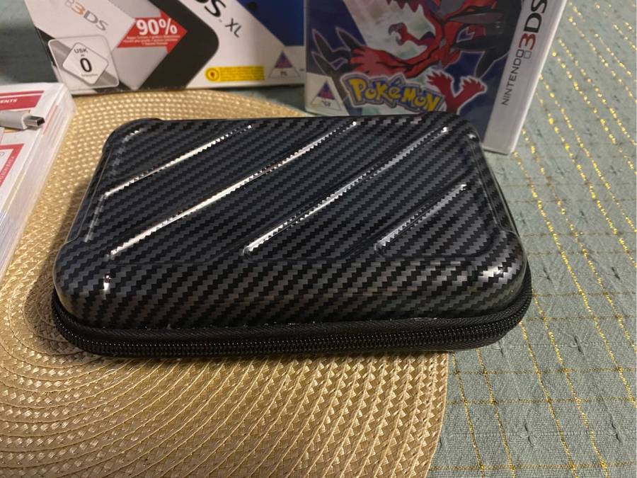 Nintendo 3DS XL Console & Pokemon Y bundle