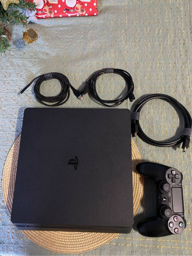 PlayStation 4 Slim 960GB Console
