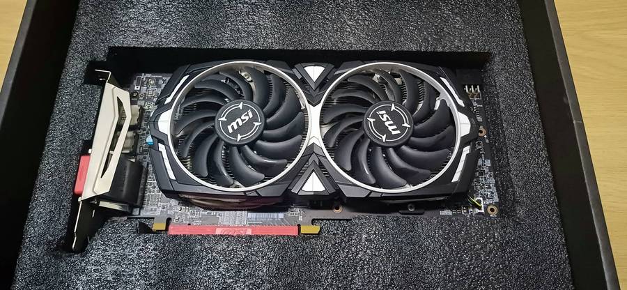 Radeon RX 580 ARMOR 8G OC