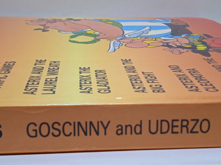 THE BUMPER ASTERIX OMNIBUS