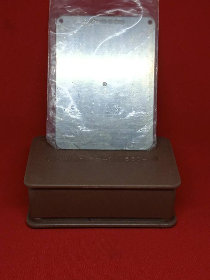 S.A.D.F ISSUE MIRROR & SOAP BOX