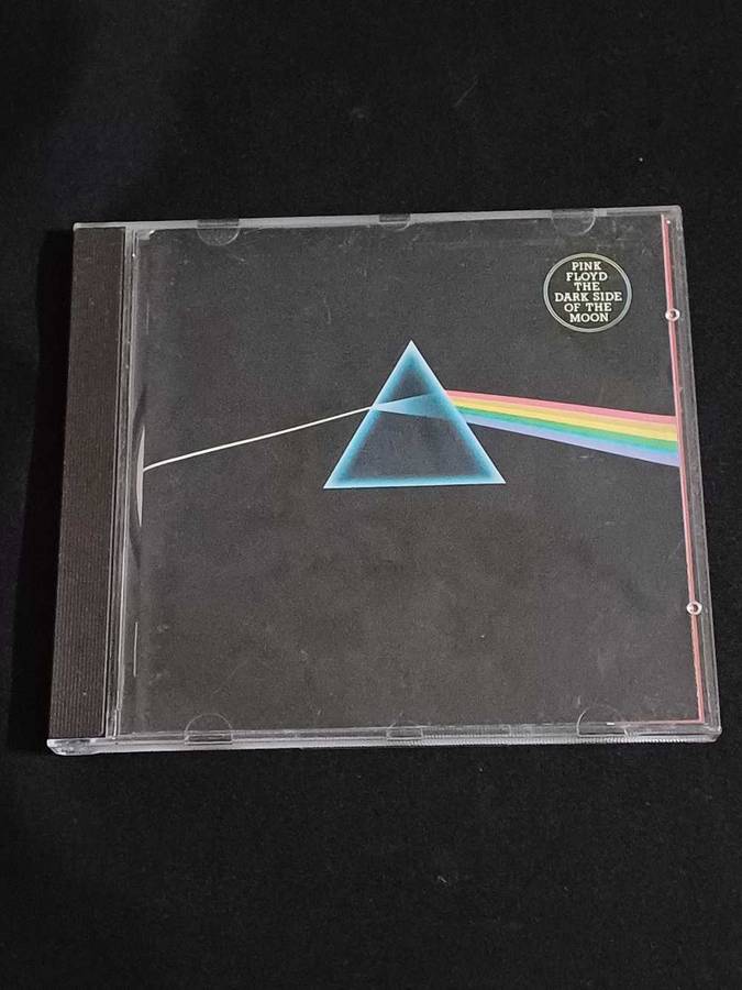 PINK FLOYD - TYE DARK SIDE OF THE MOON CD