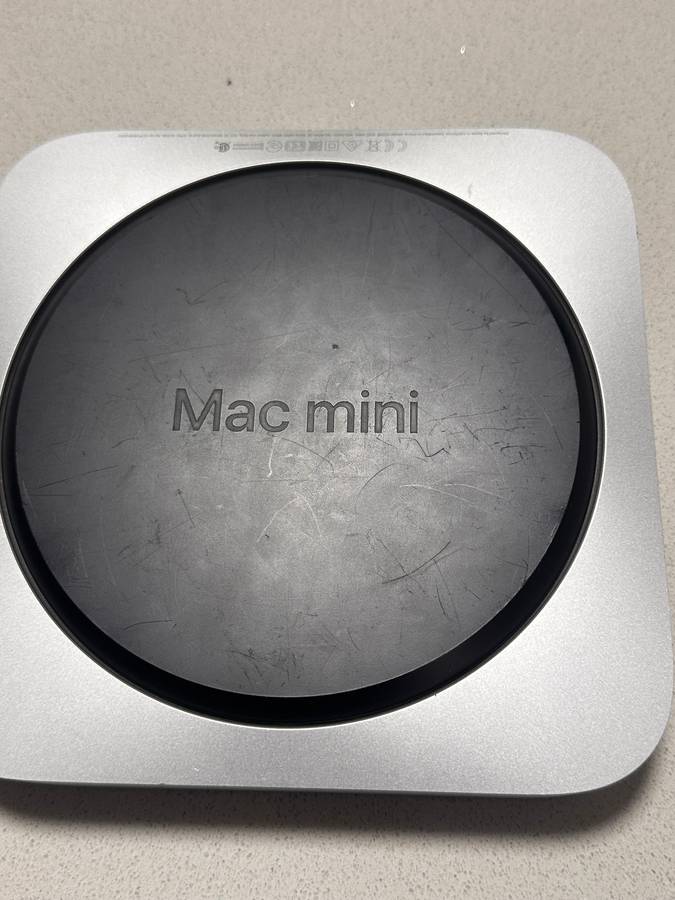 2020 Apple Mac Mini M1 chip ***Please Read Description***