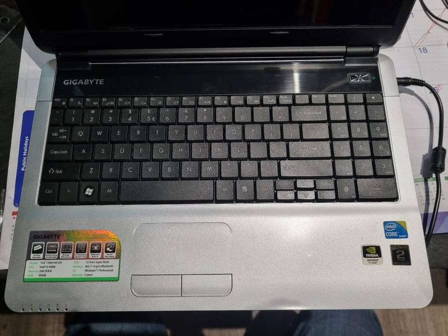 Gigabyte i5 laptop