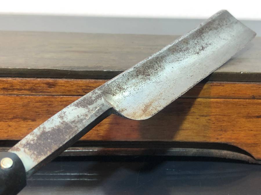 Barbers JA Henckels Zwillengswerk Straight Razor in Original Box