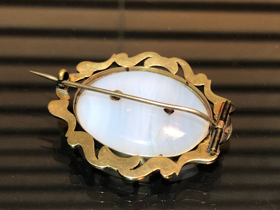 Antique Victorian Chalcedony Forget me Not Brooch