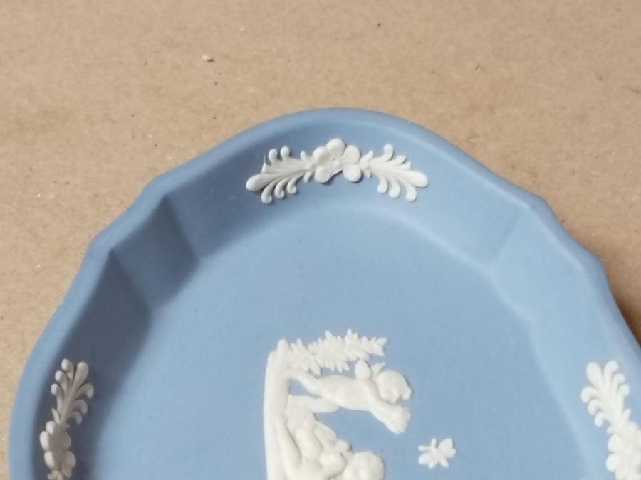 VINTAGE WEDGWOOD JASPERWARE OVAL TRINKET DISH