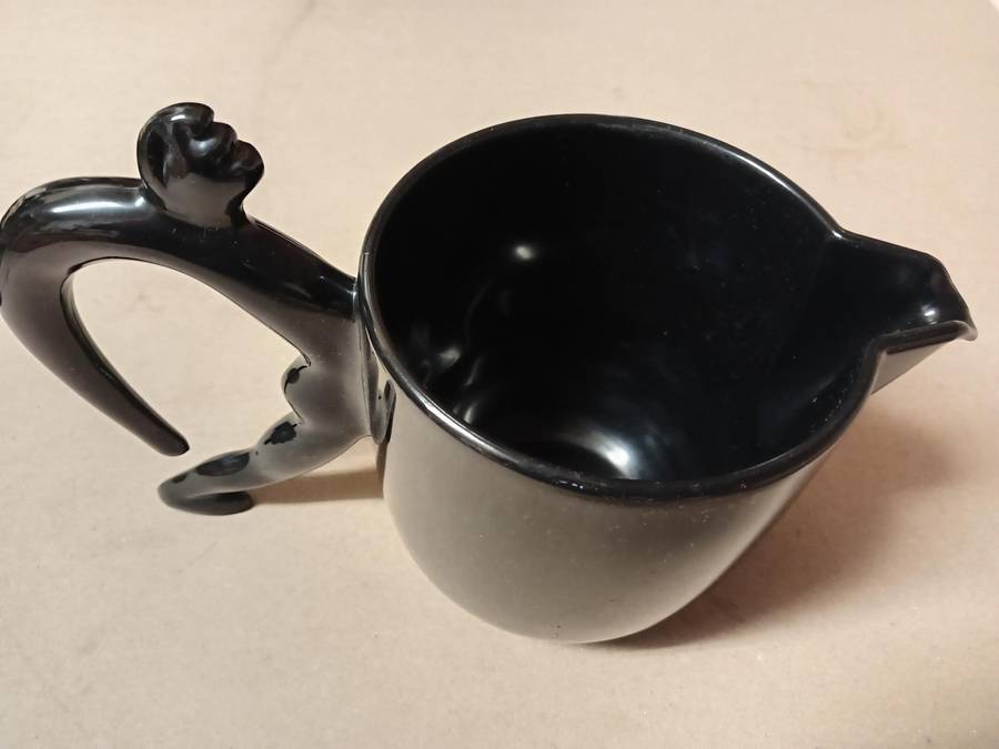 BEAUTIFUL CARROL BOYES FUNCTIONAL ART BLACK PLASTIC JUG