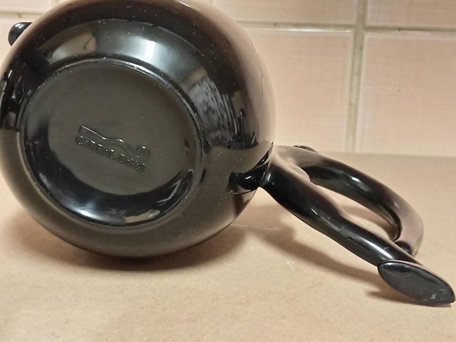 BEAUTIFUL CARROL BOYES FUNCTIONAL ART BLACK PLASTIC JUG