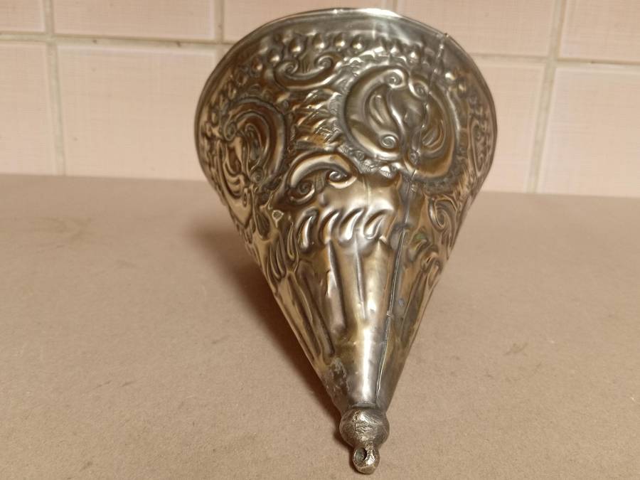 VINTAGE MOROCCAN BRASS TAGINE COVER