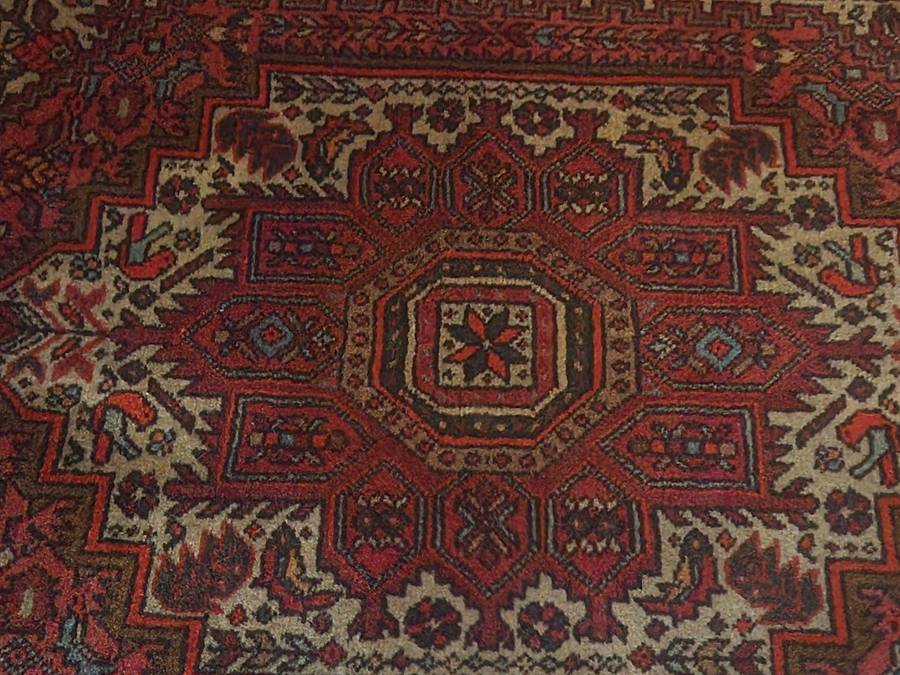 STUNNING VINTAGE PURE WOOL HAND KNOTTED BIDJAR PERSIAN CARPET