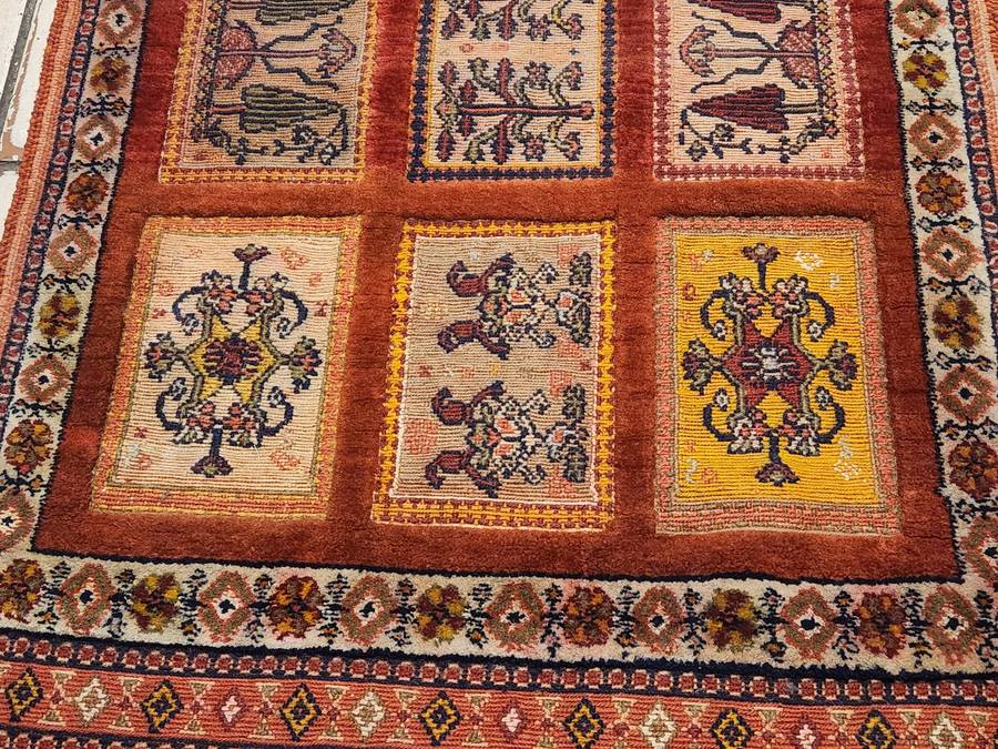 Vintage Hand Knotted Pure Wool Bakhtiari Persian Rug