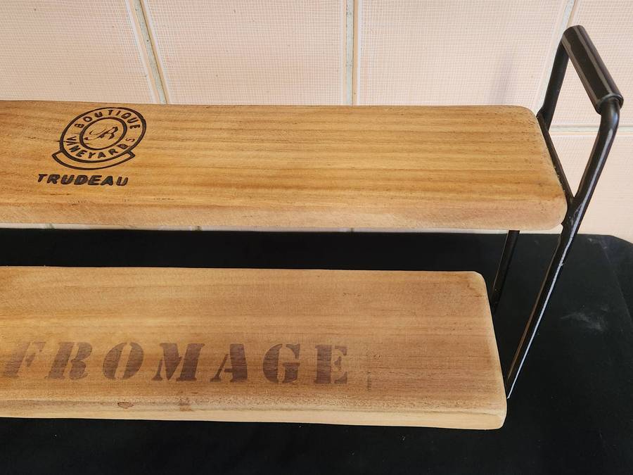 STUNNING BOUTIQUE VINEYARDS TRUDEAU FROMAGE (CHEESE) CUTTING BOARD