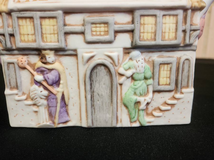 VINTAGE CHRISTOPHER WIEN THE SHAKESPEARE PUB TEA POT