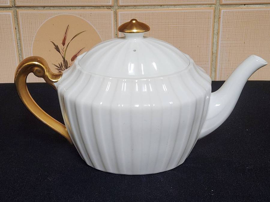 Vintage R S Tillowitz Silesia Tea Pot