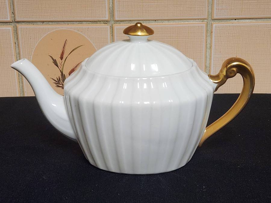 Vintage R S Tillowitz Silesia Tea Pot