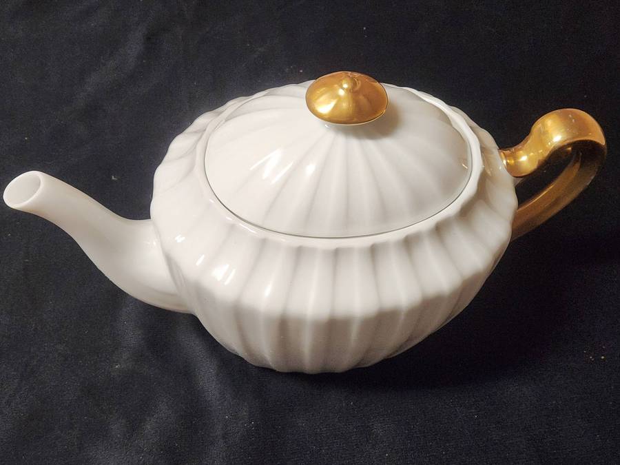 Vintage R S Tillowitz Silesia Tea Pot