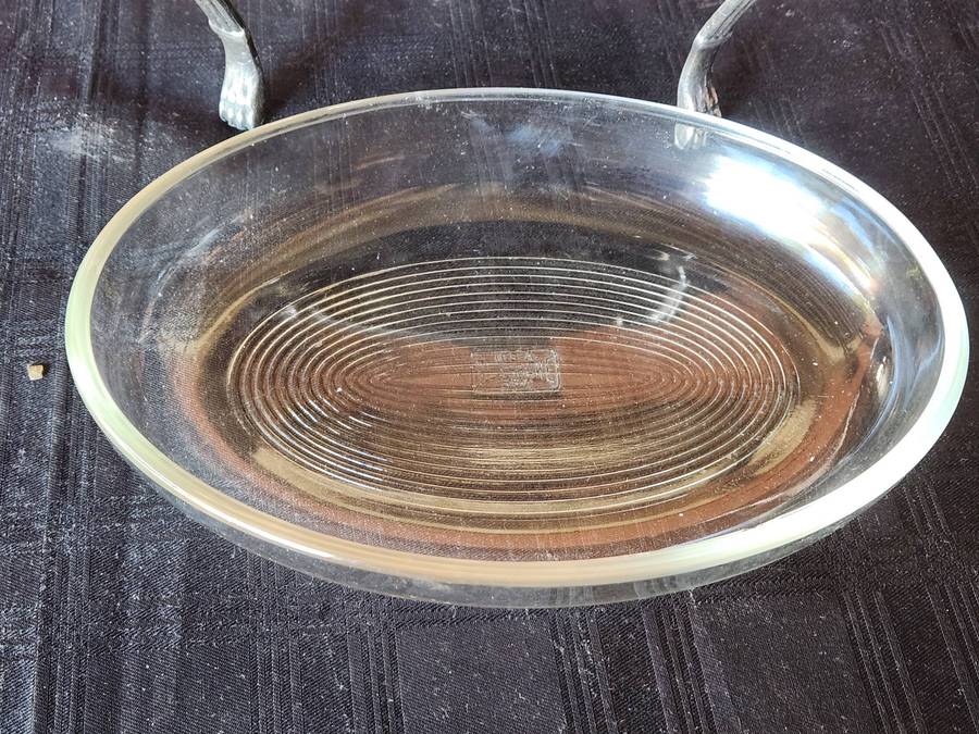 VINTAGE SWIVEL TOP DOMED AND FOOTED SERANCO SILVER PLATED SERVING DISH