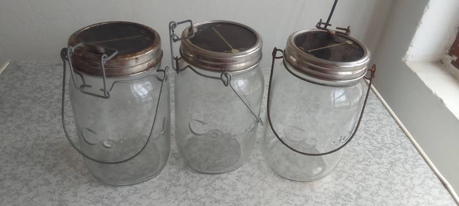 3 x SOLAR  CONSOL JAR LIGHT