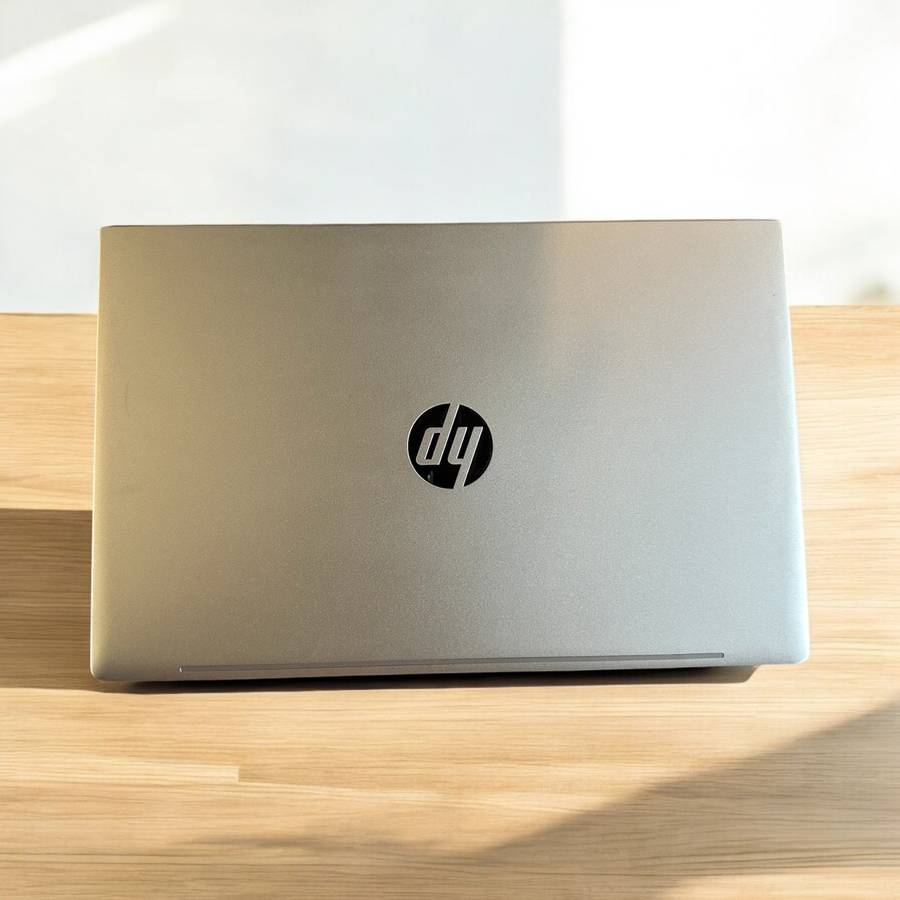 HP ProBook 450 G8 , 15.6` Notebook - 11th Gen Intel Core i5-1135G7, 256GB SSD, 8GB RAM Xe Graphics