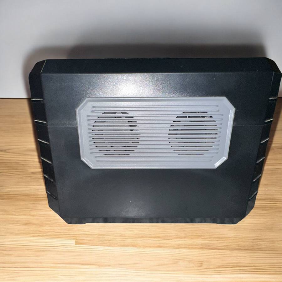 Magneto 600W Portable Power Station