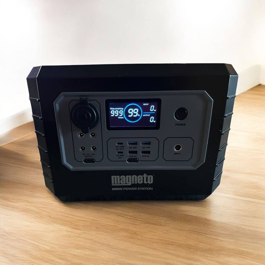 Magneto 600W Portable Power Station