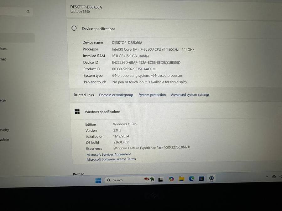 Dell Latitude 5590,8th Gen Intel i7-8650U@1.9GHz, 16GB RAM,512GB  SSD, 15.6` FHD Display, LTE