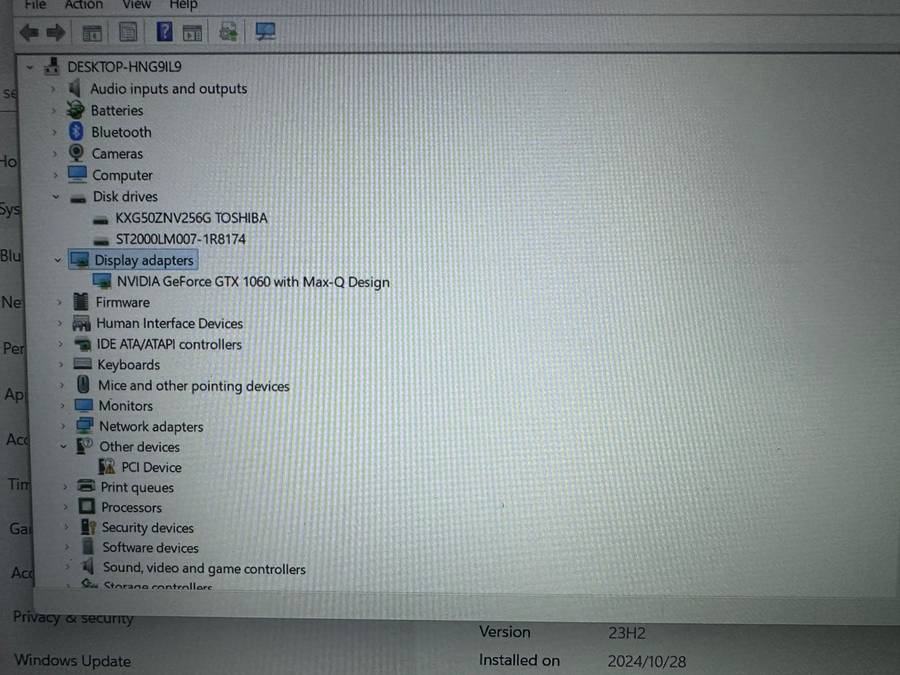 HP OMEN  - 15-ce004ni Gaming laptop 24gb Ram 256gb ssd 2tb Hdd Nvidia Geforce GTX 1060 Max Q Design