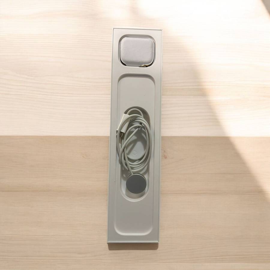 Apple Watch Series 7 GPS  + CELLULAR GOLD STAINLESS STEEL CASE