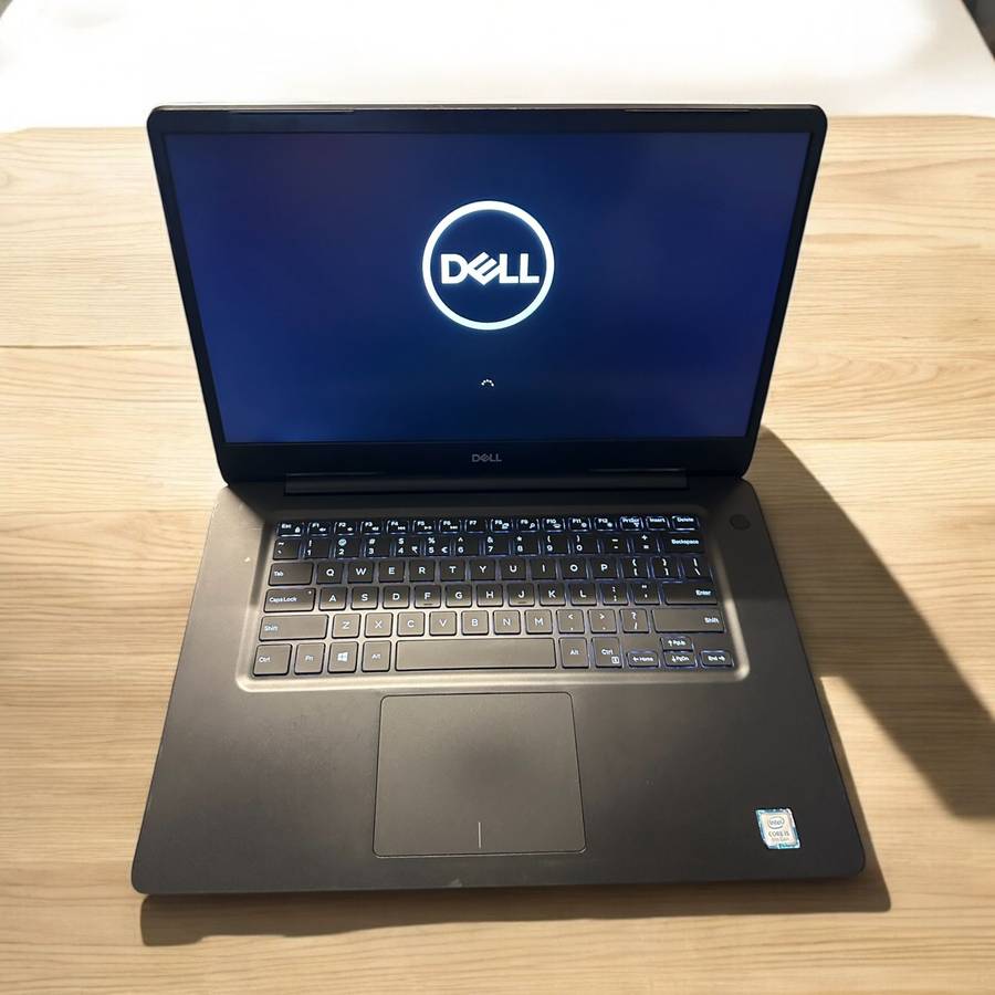 Dell Vostro 5581 8th Gen Intel Core i5-8265U, 8GB RAM 256GBSSD
