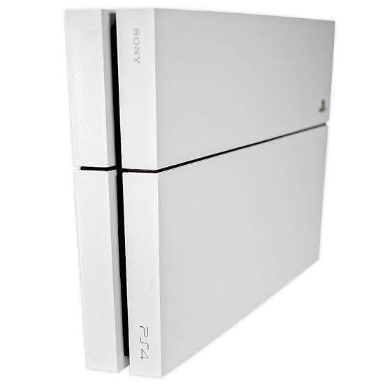 SONY PLAYSTATION 4  500GB WITH 1 CONTROLLER