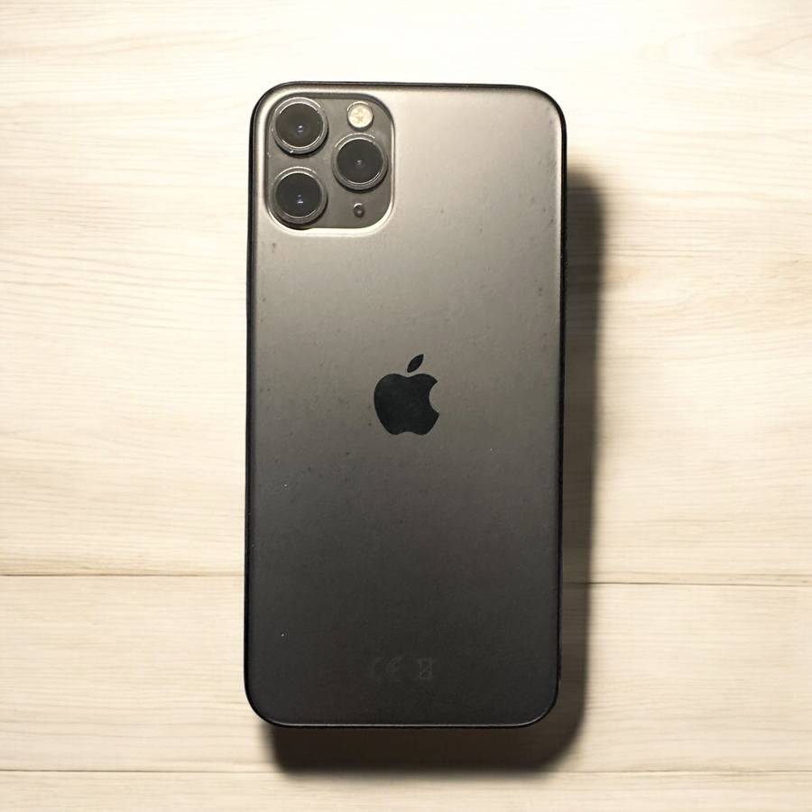 I PHONE 11 PRO 64GB 100% BATT HEALTH MINT CONDITION PLEASE READ