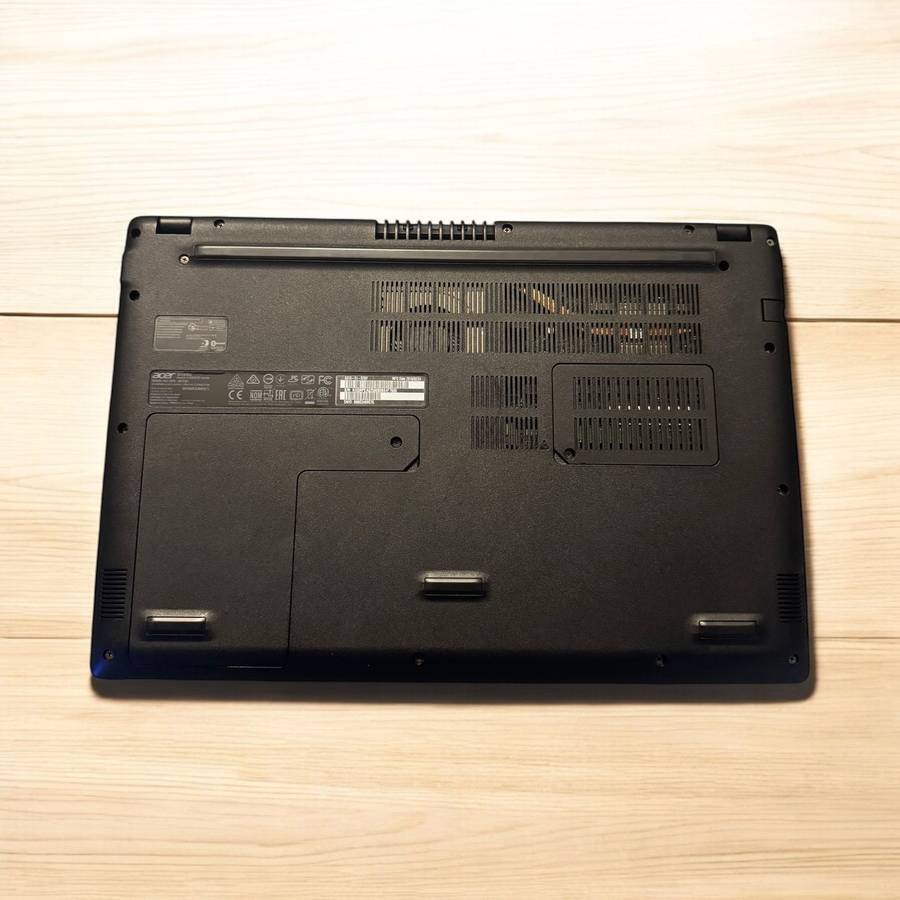Acer Aspire 3 A315-51 Series Core i5 7th gen 12gb ram 480gbssd