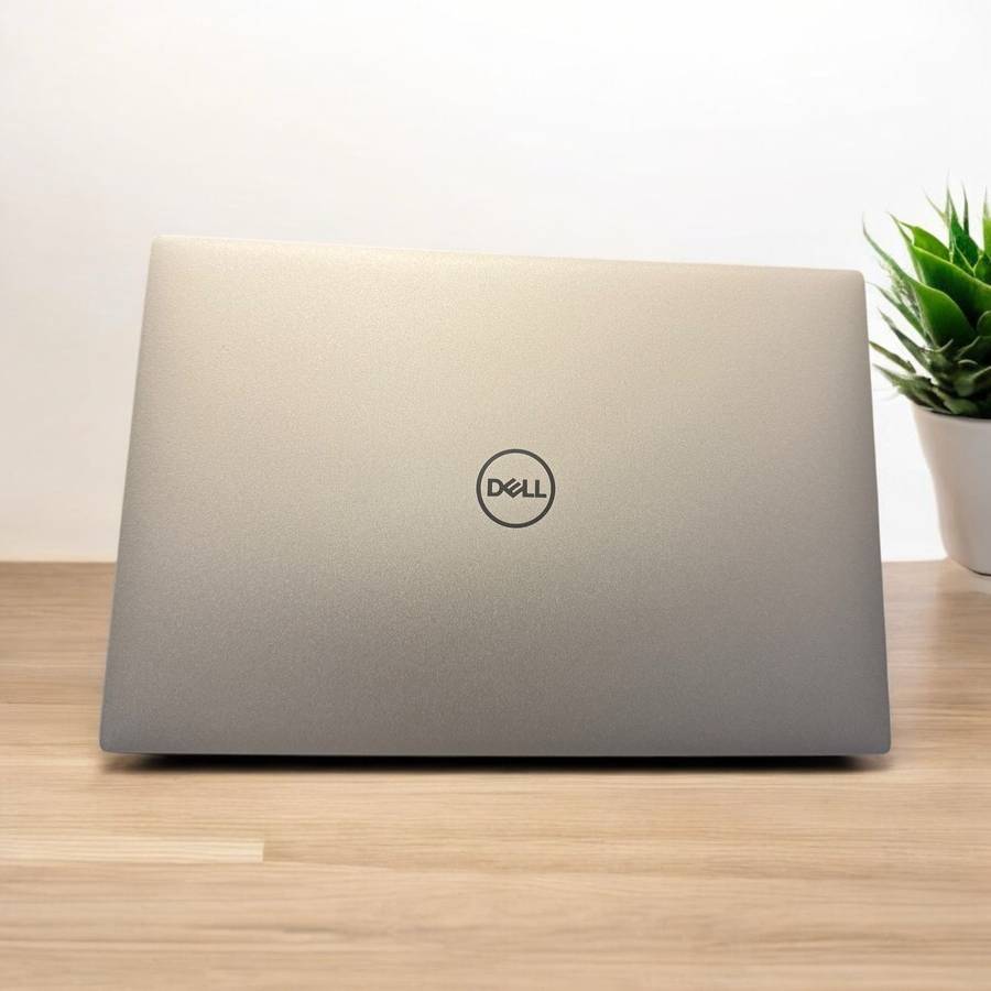 Dell Xps 13 9310 11th Gen Core  i7-11857 16GB Ramc512gb nvme  ssd 13.3`