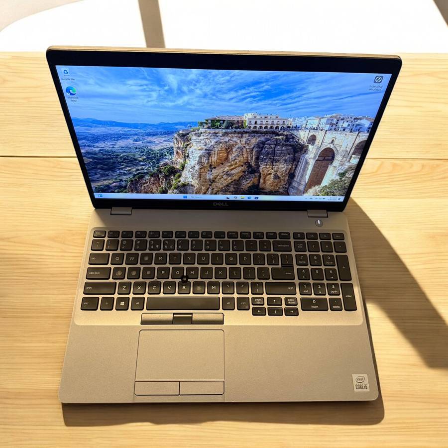 Dell Latitude 5510, 10th Gen Intel i5-10210U@1.6GHz, 8Gb Ram, 256GB Nvme Ssd 15.6`